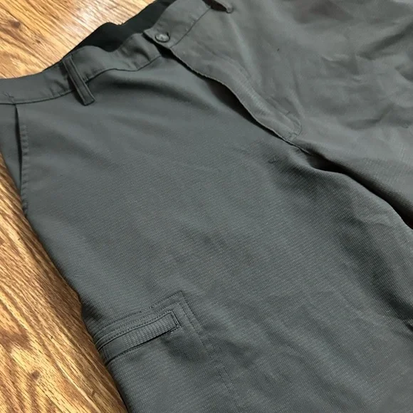 Champion C9 Men’s Golf Shorts Size 34 - Picture 2 of 7